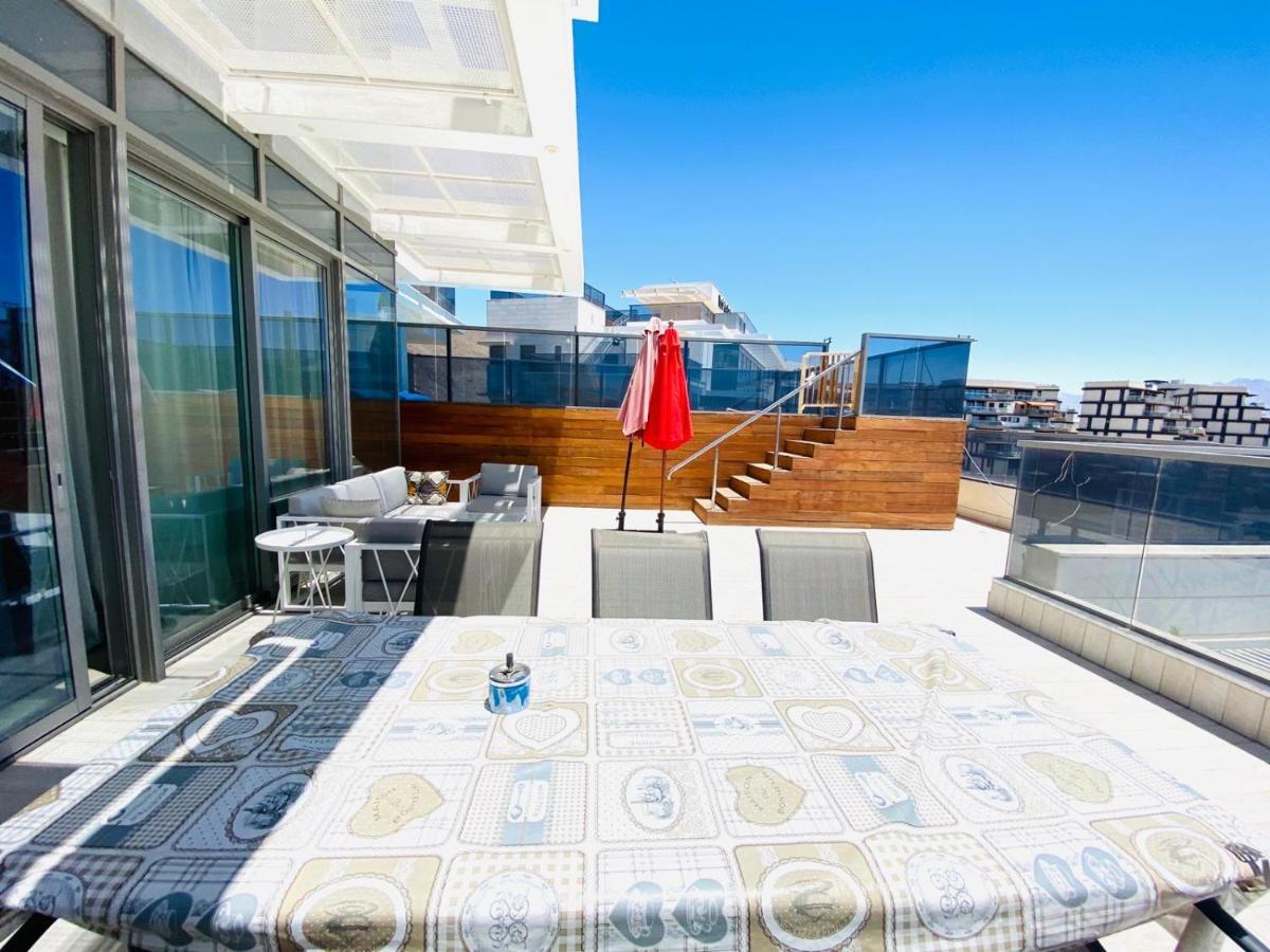 דירות אילת Stunning Penthouse With Sea Views And Private Heated Pool מראה חיצוני תמונה