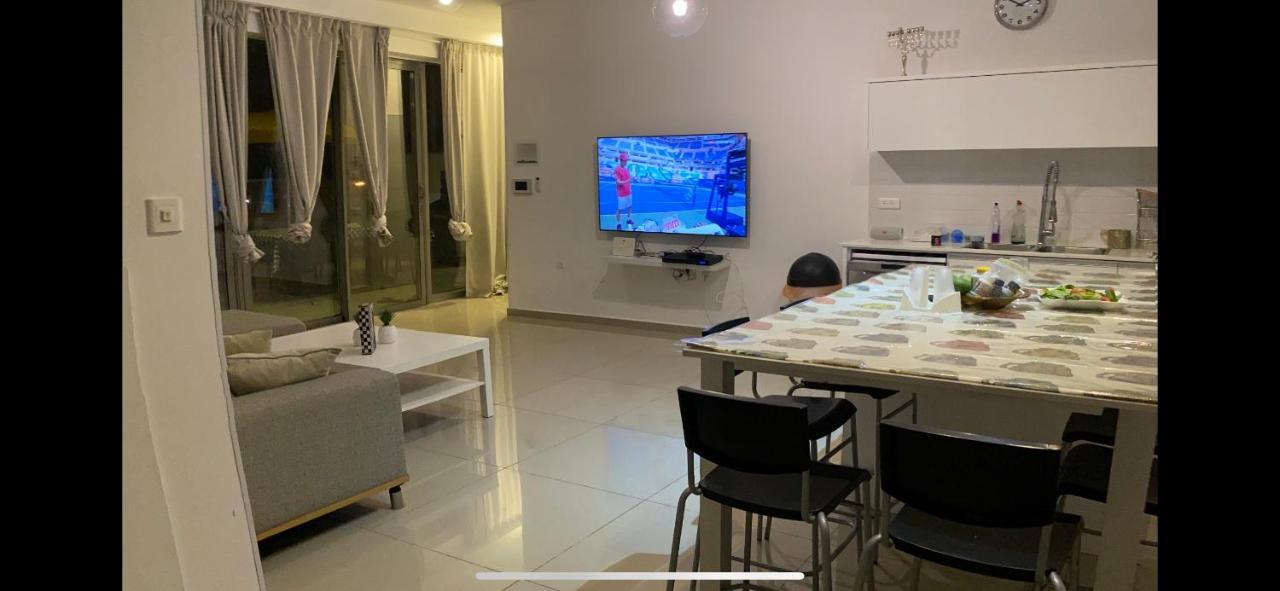 דירות אילת Stunning Penthouse With Sea Views And Private Heated Pool מראה חיצוני תמונה